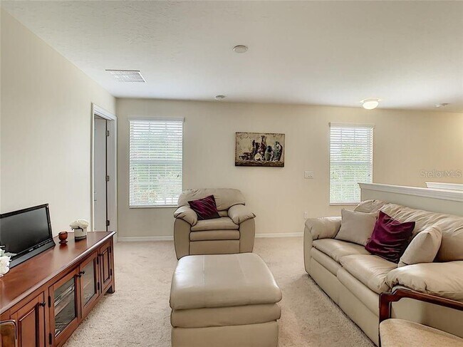 Building Photo - 6800 Little Blue Ln