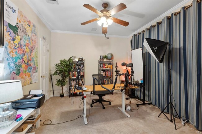 Building Photo - 8200 Edgemoor Pl