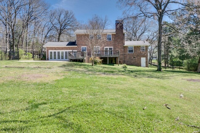 Building Photo - 795 Greeley Dr
