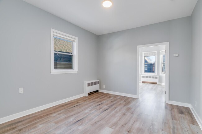 Building Photo - 86 W 27th St