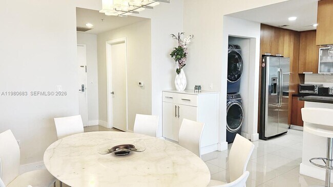 Building Photo - 7901 Hispanola Ave