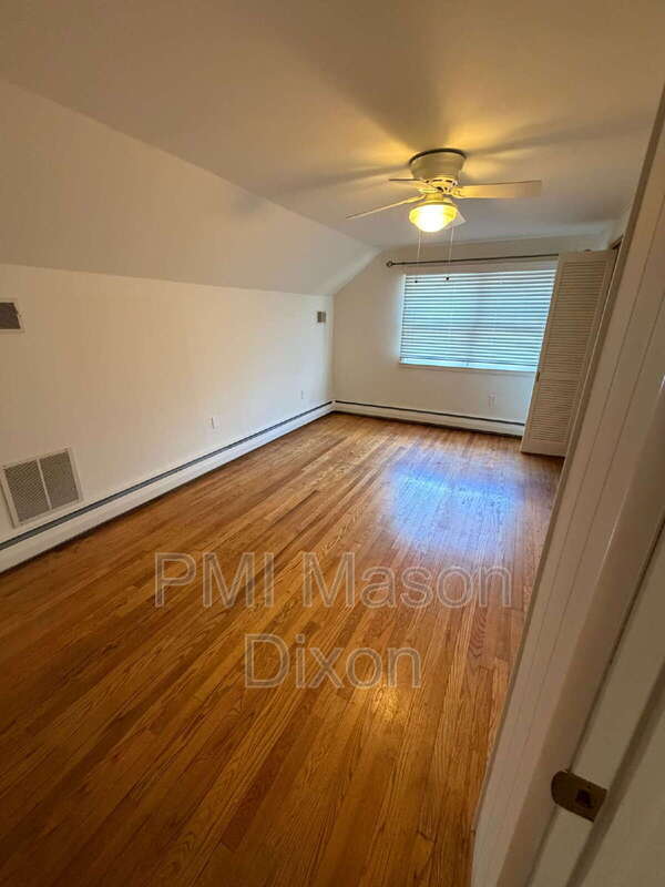 Building Photo - 9710 Gwynn Park Dr