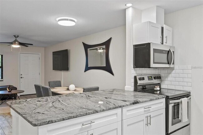 Building Photo - 3909 W Cleveland St