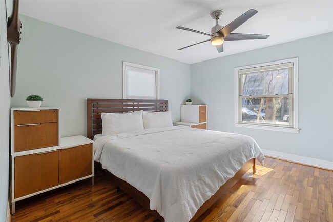 Building Photo - 1422 Market St