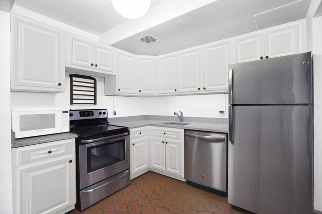 Building Photo - 157 W 93rd St