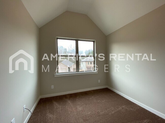Building Photo - 7945 St.James Dr