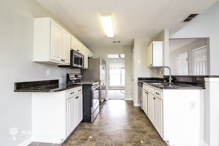 Building Photo - 2 Bottesford Ct