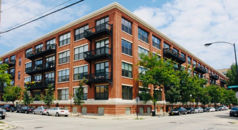 Primary Photo - 1040 W Adams St