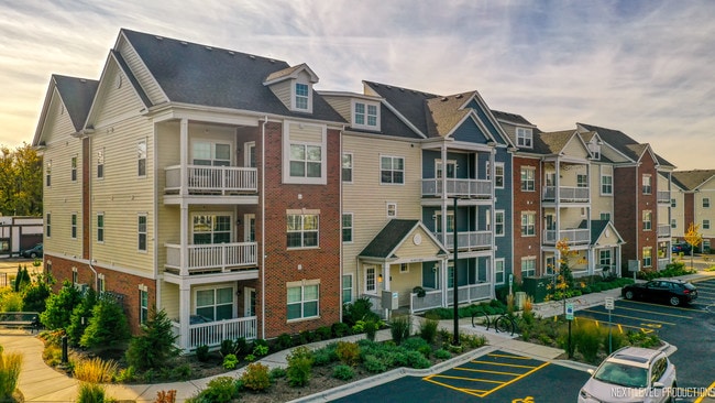 Building Photo - Eastbanks at Lake Zurich