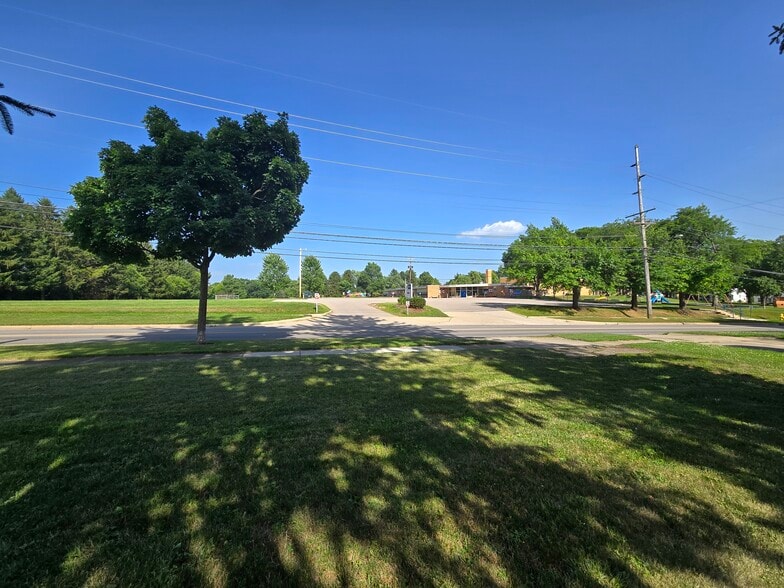 Front View - 836 Oak Hill Rd