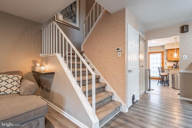 Building Photo - 3473 E Gate Pl