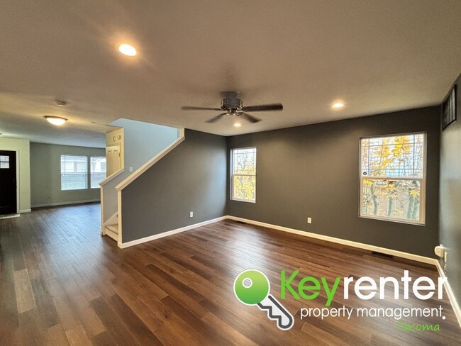 Building Photo - Spacious 4-Bedroom, 2.5 Bath Dupont Rental...