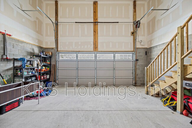 Building Photo - 9553 14th Bay St