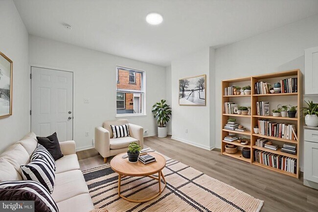 Building Photo - 4453 N Gratz St