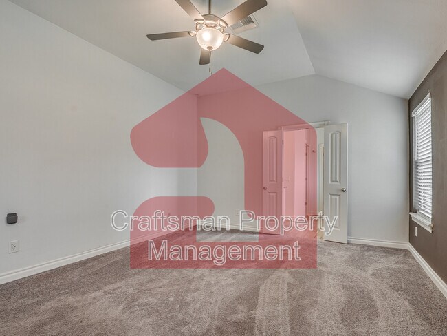 Building Photo - 3413 Huron Cir