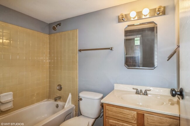 Building Photo - 101 Springhill Dr