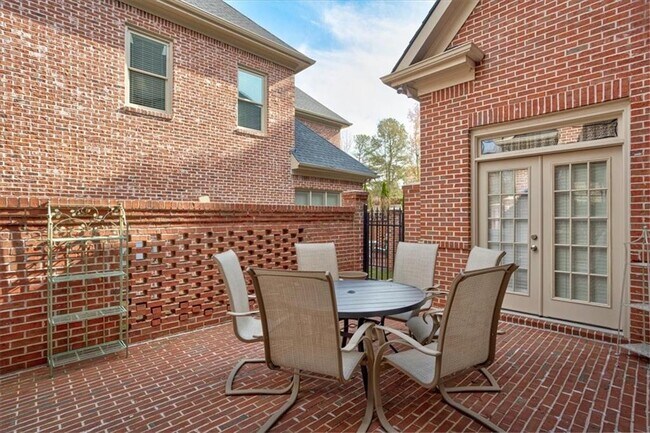 Building Photo - 5962 Spalding Park Pl