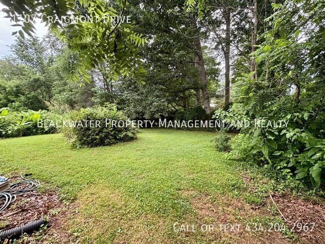 Building Photo - 1107 Craigmont Dr