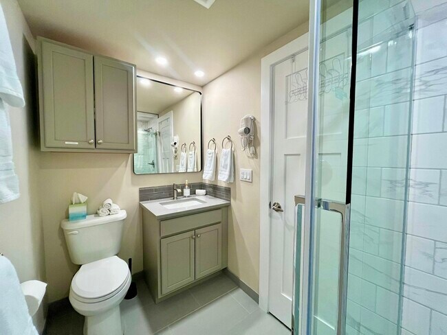 Building Photo - 1128 Winter Park Dr