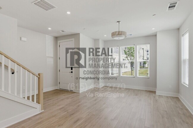 Building Photo - 110 Zola Aly