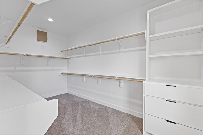 Building Photo - 3613 Gano St