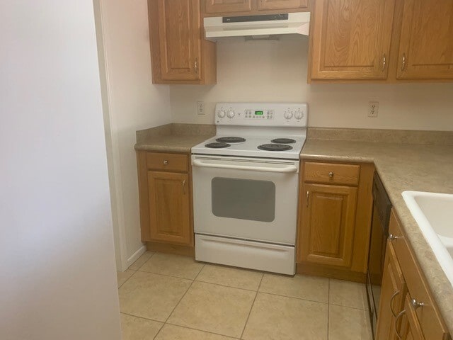 Building Photo - 9064 N 68th Ln