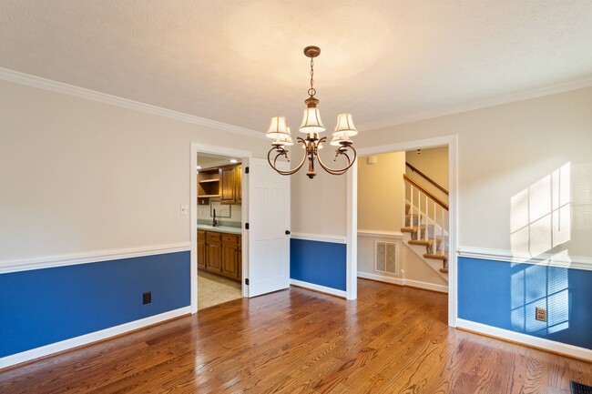 Building Photo - 6 Kirby Ct