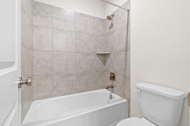 Building Photo - 12826 Raemoir Dr