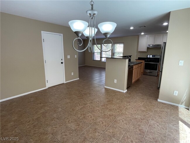 Building Photo - 534 Swiss Cottage Ave