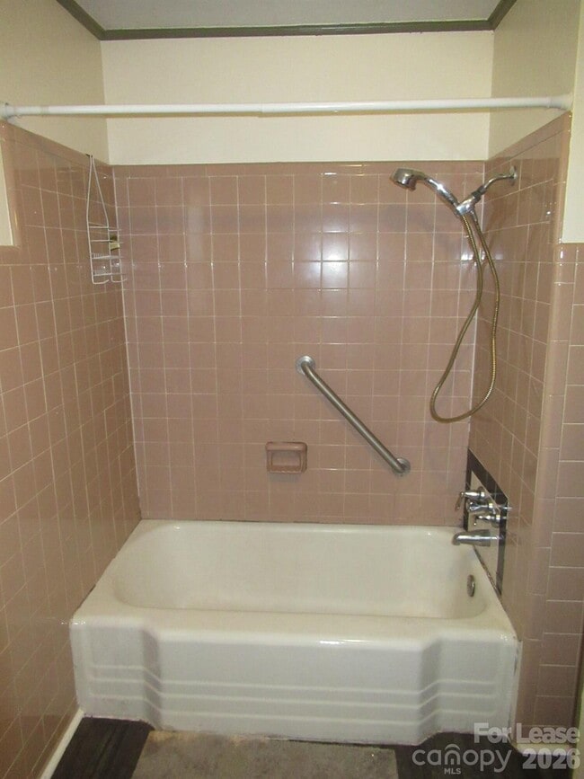 Building Photo - 1073 North Carolina Hwy 150