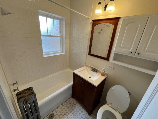 Building Photo - 7212 Jackson Blvd