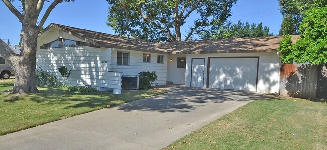 Primary Photo - 2650 El Segundo Dr