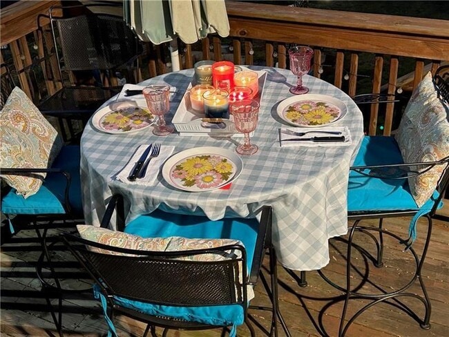 Building Photo - 4060 Merritt Dr