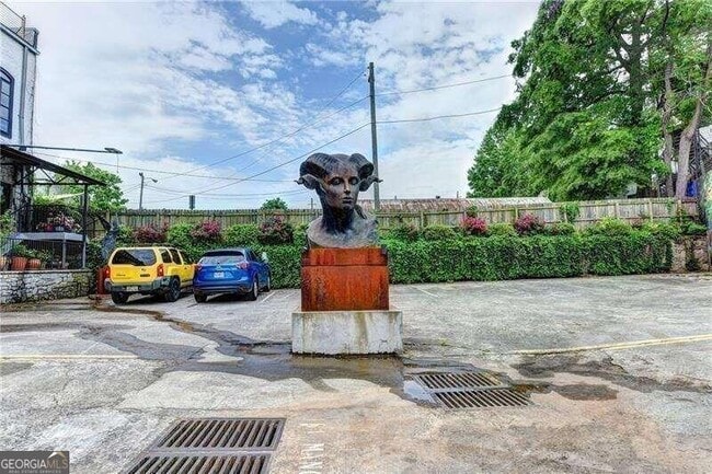 Building Photo - 161 Mangum St SW