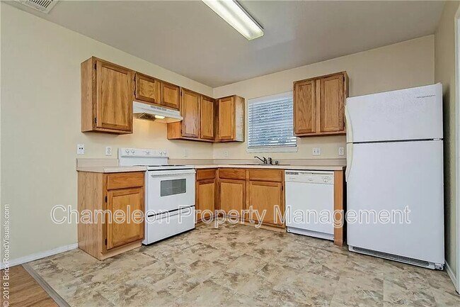 Primary Photo - 1425 Sligo St