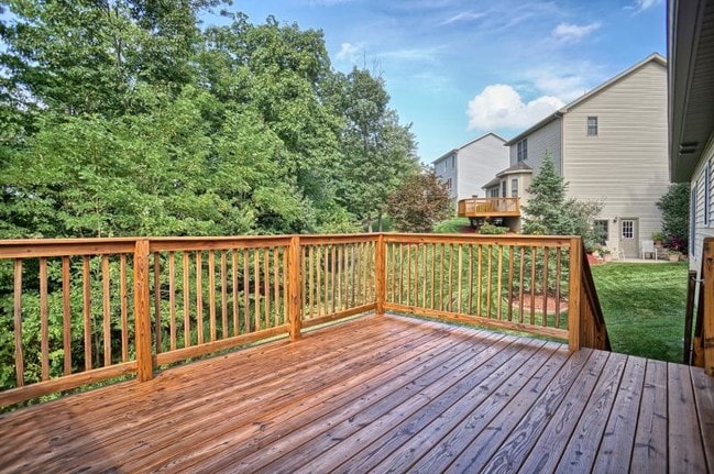 Building Photo - 15 Scarlet Oak Dr