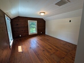 Building Photo - 6836 Maple Brook Ln