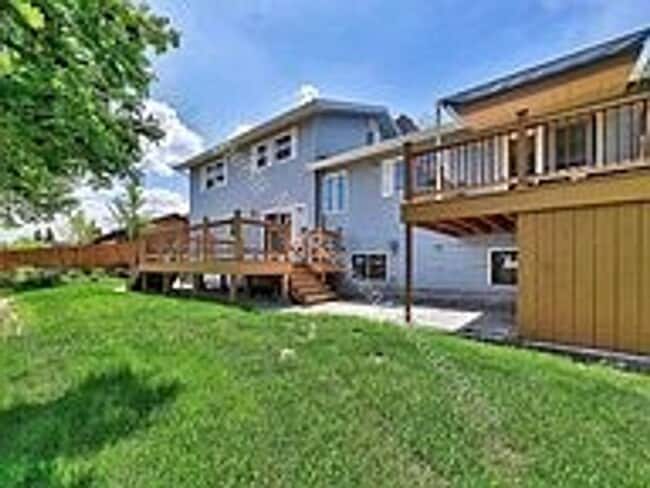 Building Photo - 1450 Charlie Russell Dr