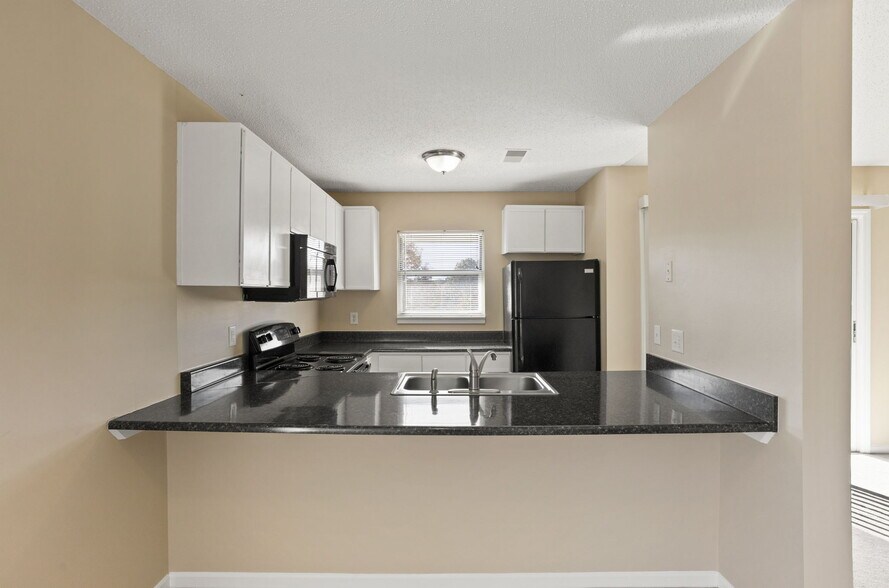 Building Photo - 2601 Duncan Chapel Rd