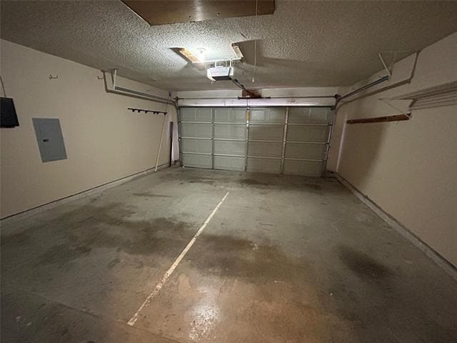 Building Photo - 3805 Pine Valley Dr