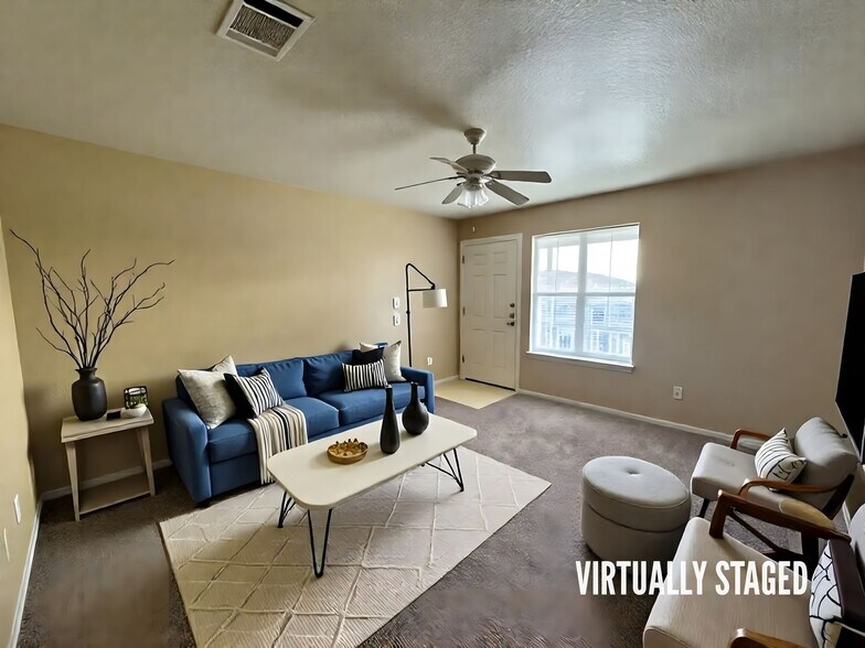 Building Photo - 3301 Hereford Ln