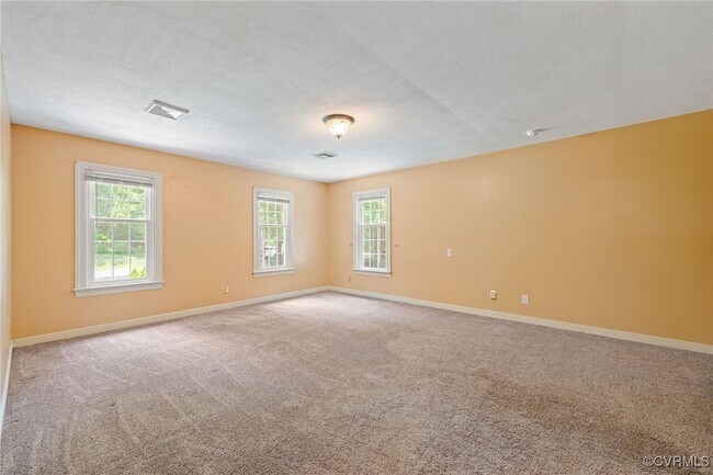 Building Photo - 8057 Beattiemill Dr
