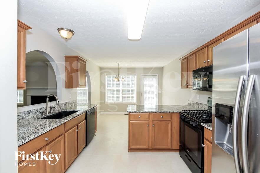 Building Photo - 4015 McEachern Cove Dr