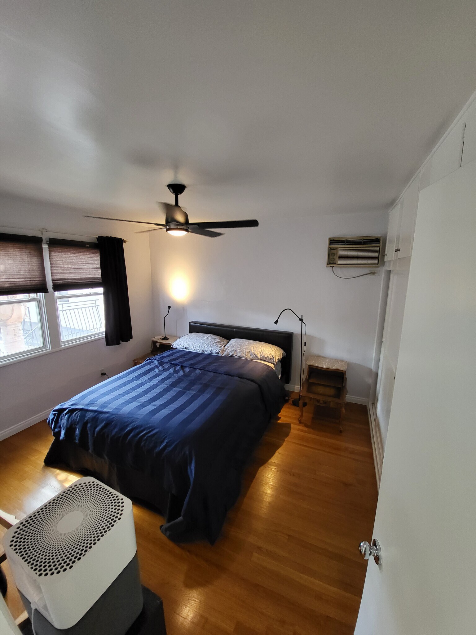 Building Photo - 219 Esperanza Ave