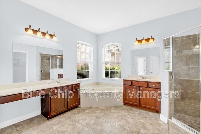 Building Photo - 10074 Iverson Dr