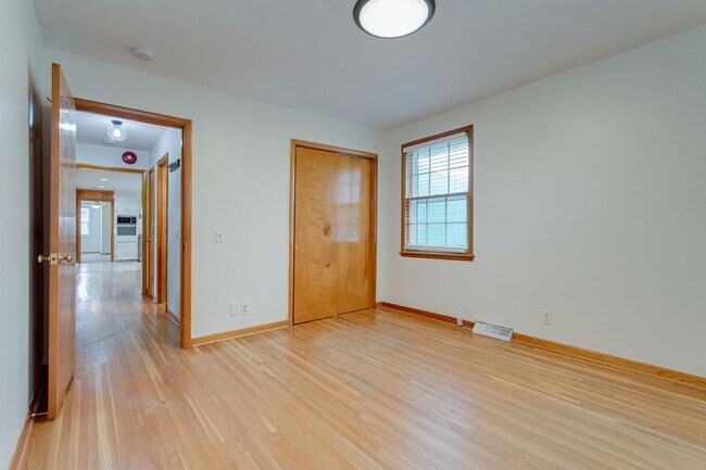 Building Photo - 171 McCall St