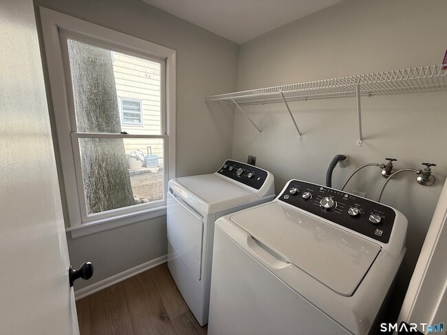 Building Photo - 3 Edgewood St