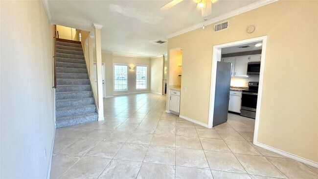 Building Photo - 11710 Southlake Dr