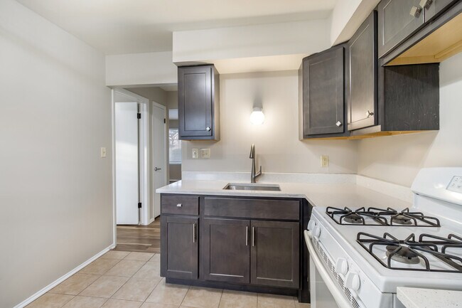 Building Photo - W166N9182 Grand Ave