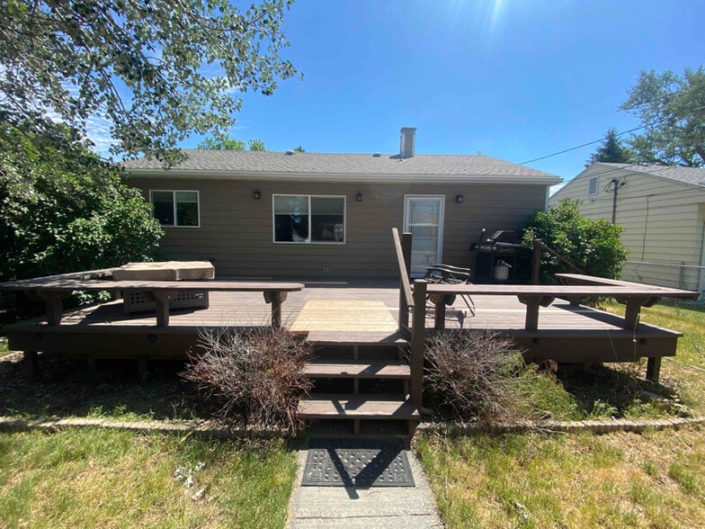 Building Photo - 1502 High St